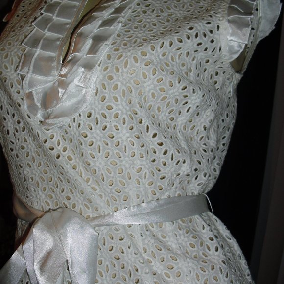 INC,Int'l Concepts,white eyelet,embroidered,satin trim,belt,Brand New,UNIQUE - Picture 5 of 6